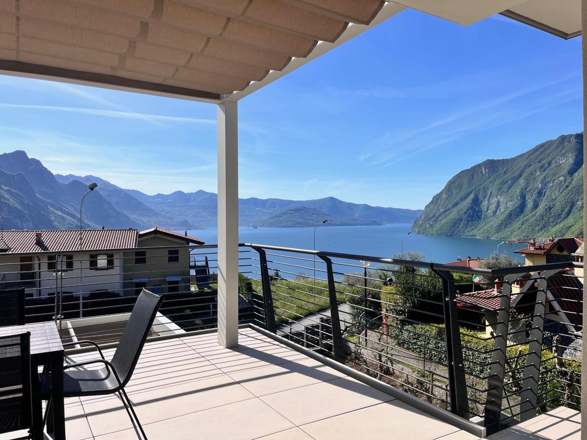 Costa Blu - Terrace Overlooking The Lake & Pool Riva di Solto Zewnętrze zdjęcie