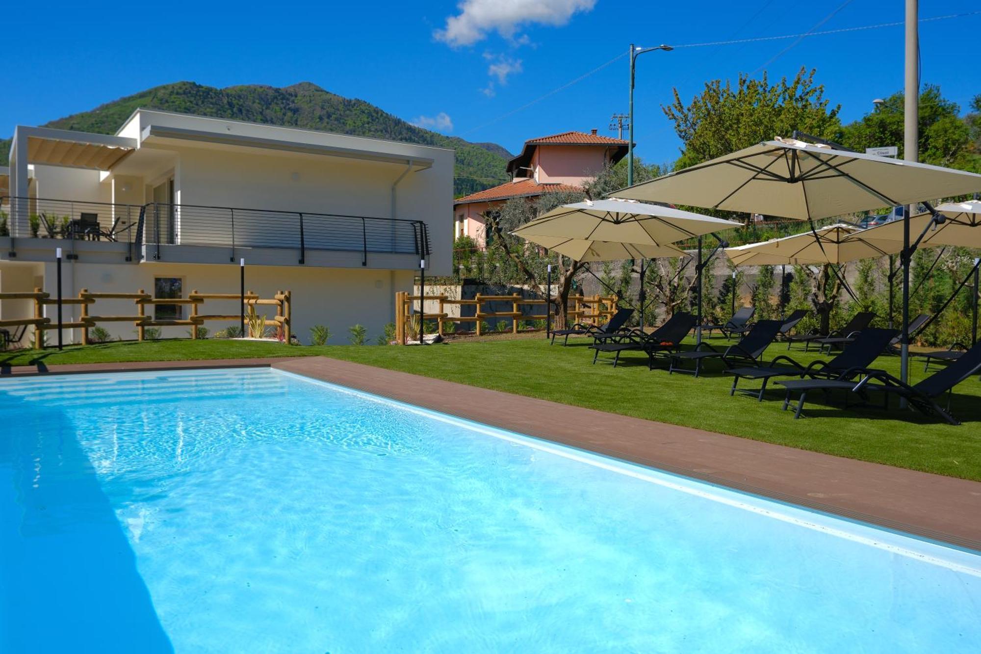 Costa Blu - Terrace Overlooking The Lake & Pool Riva di Solto Zewnętrze zdjęcie
