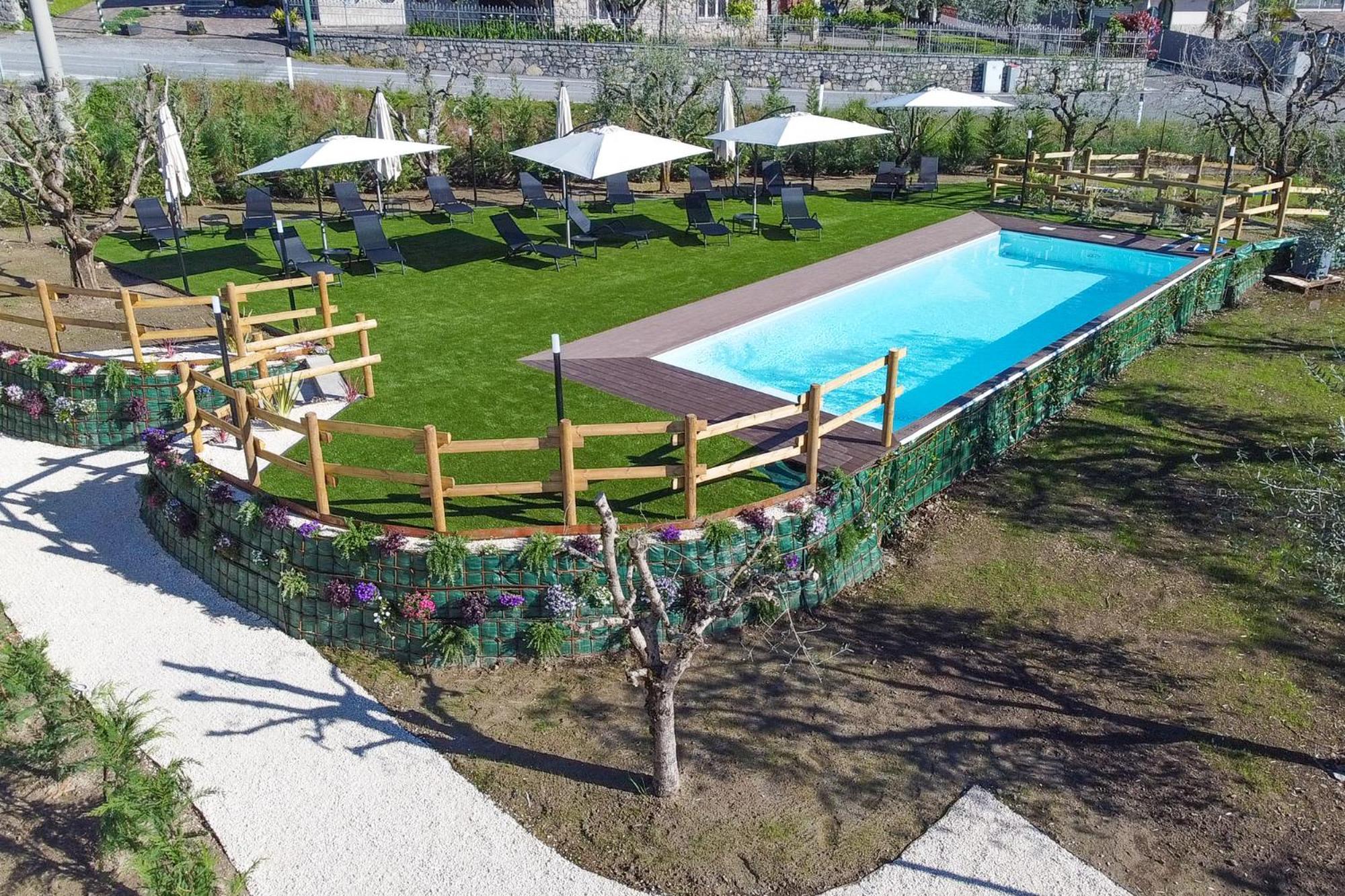 Costa Blu - Terrace Overlooking The Lake & Pool Riva di Solto Zewnętrze zdjęcie